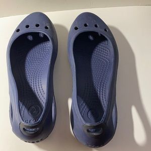 Crocs Mary Jane size 5 women navy blue